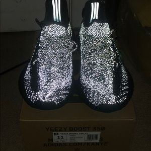 Yeezy Boost 350 V2 Black Static Full Reflective